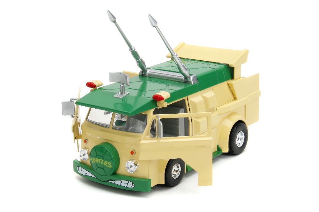 1/24 "Hollywood Rides" Teenage Mutant Ninja Turtles - The Party Wagon w/Donatello