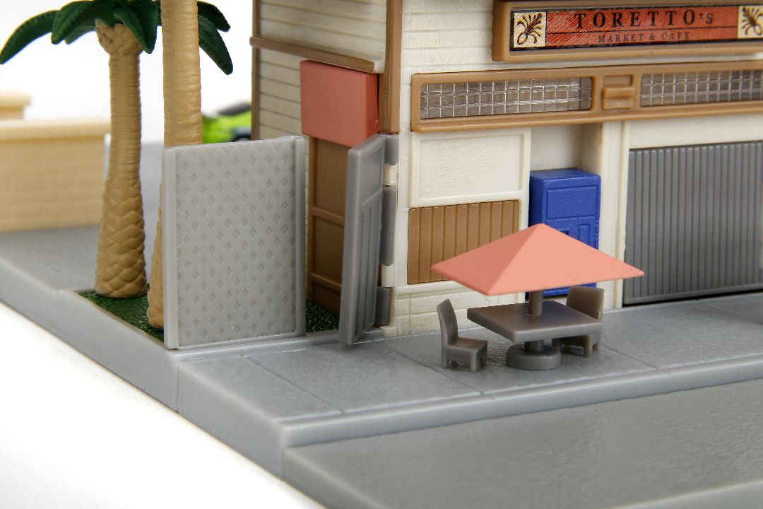 1.65" Nano "Hollywood Rides" Nano Scene – Dom Toretto's Market & Café