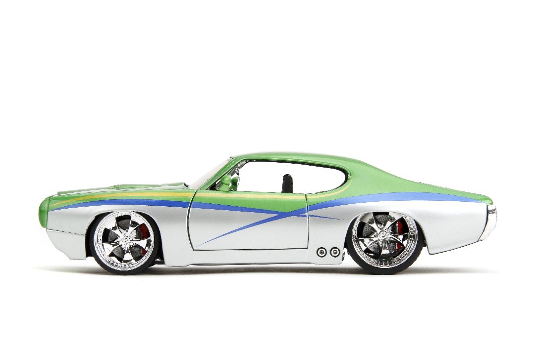1/24 "BIGTIME Muscle" - 1969 Pontiac GTO Judge
