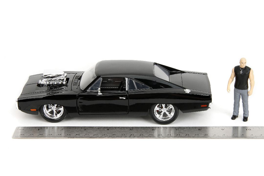 1/24 "Hollywood Rides" - Fast & Furious – Dom's Dodge Charger R/T w/DOM