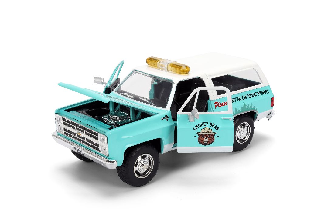 1/24 "Hollywood Rides" - Smokey Bear - 1980 Chevy Blazer w/ Smokey Bear