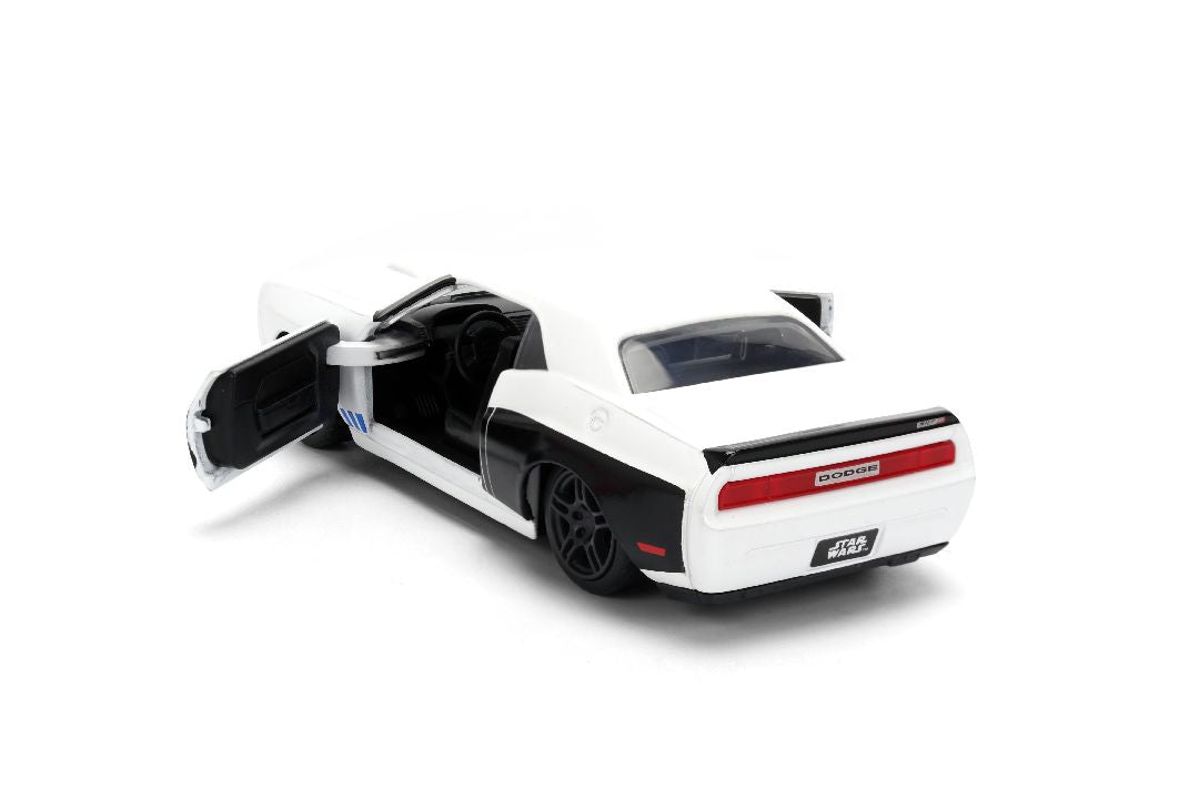 1/32 "Hollywood Rides" - Star Wars - 2012 Dodge Challenger (STORM TROOPER THEME)