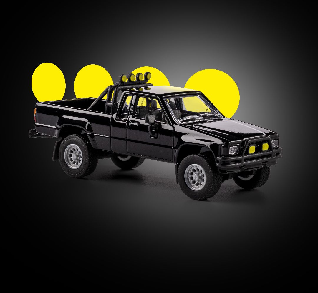 1/64 1985 Toyota Hilux SR5