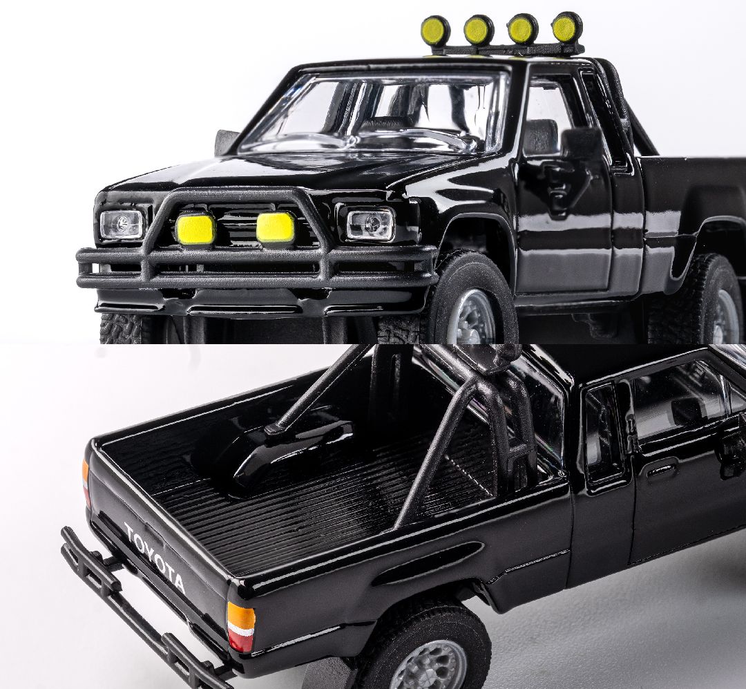 1/64 1985 Toyota Hilux SR5