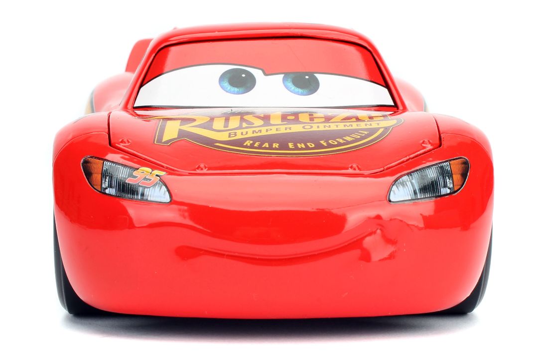 1/24 "Hollywood Rides" Pixar Cars - Lightning McQueen with Rack