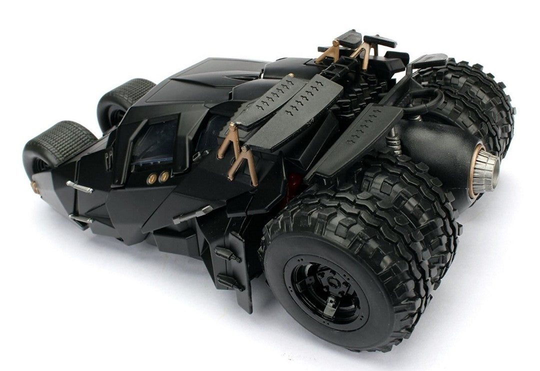 1/24 "The Dark Knight" Batmobile w/ Batman Figure - 2008