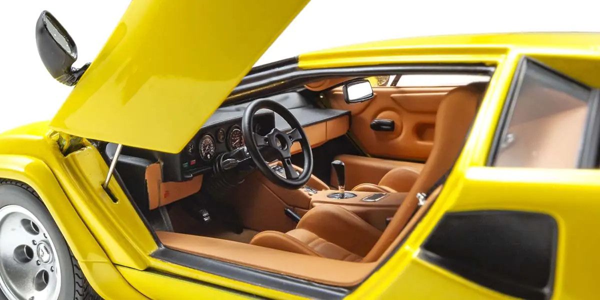 1/18 Scale Lamborghini Countach LP5000 Quattrovalvole Yellow  Diecast Car