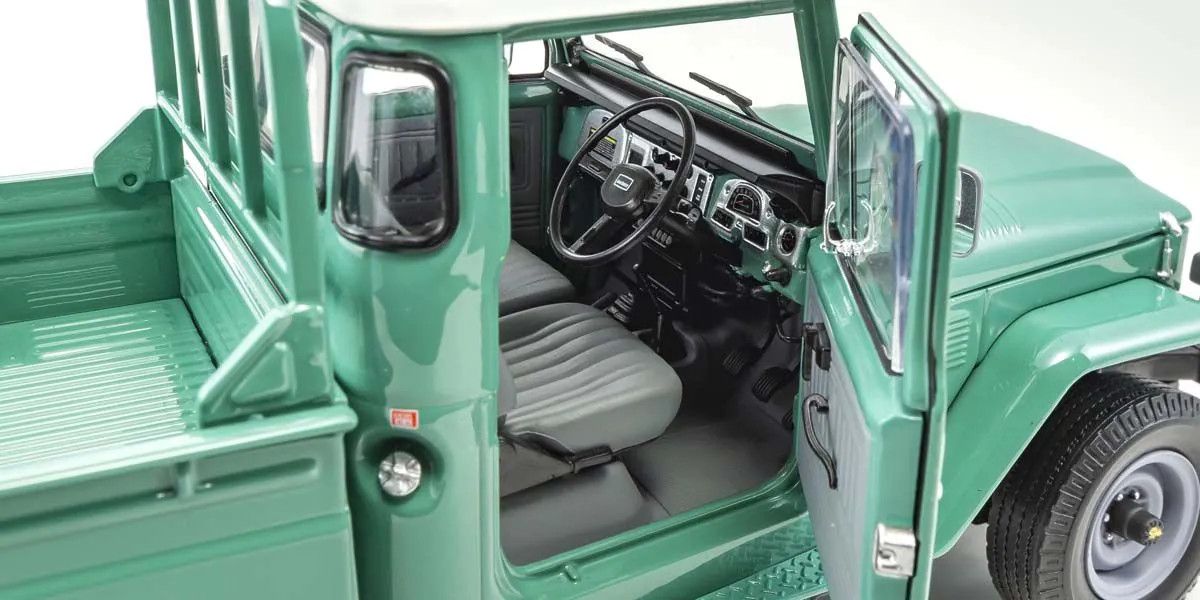 1/18 Scale Toyota Land Cruiser 40 Pickup Fashion Green Model Diecast Car