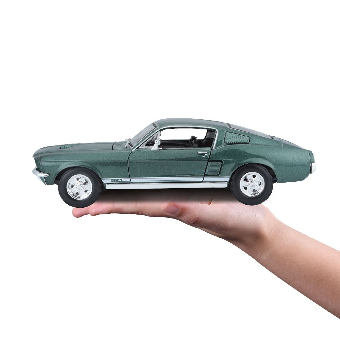 1/18 SE 1967 Ford Mustang GTA Fastback - Metallic Green