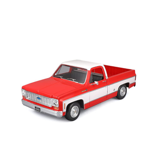 1/18 SE 1974 Chevrolet C10 Cheyenne Super - Red/White