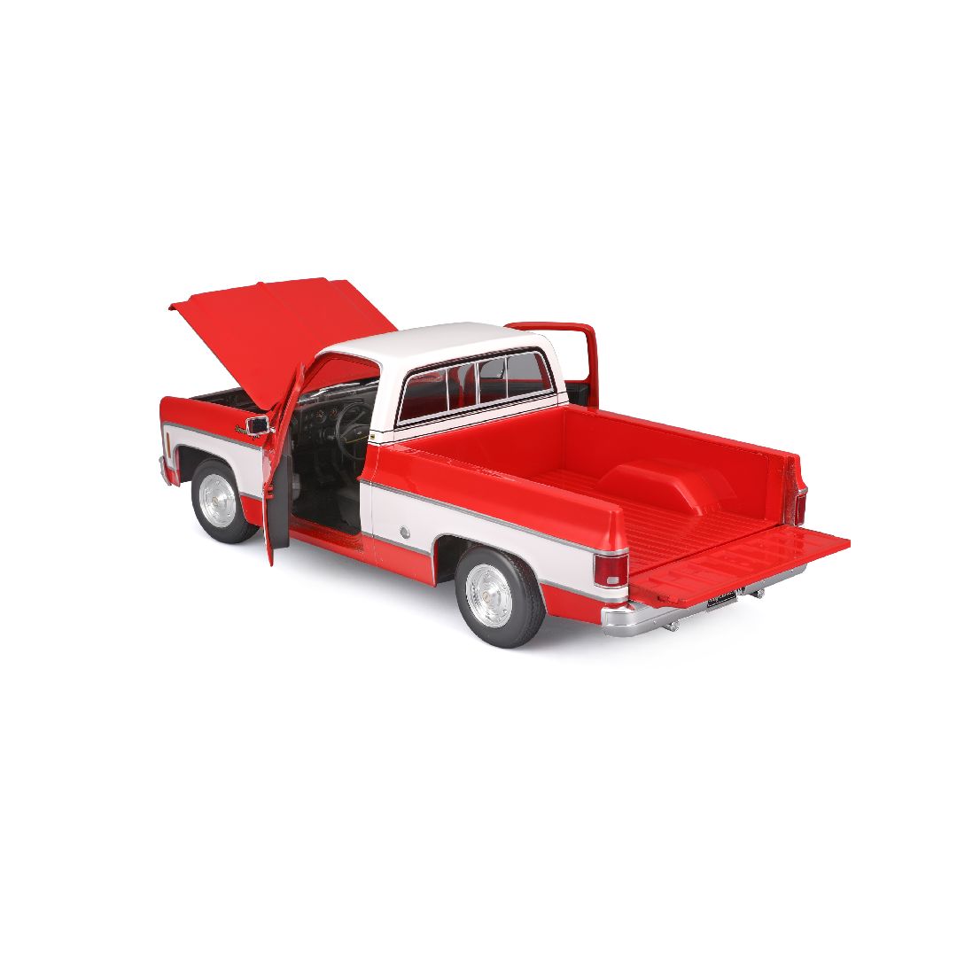 1/18 SE 1974 Chevrolet C10 Cheyenne Super - Red/White