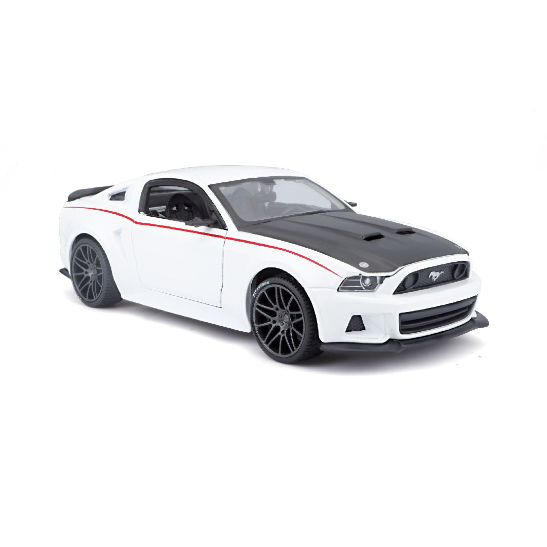Ford Mustang Street Racer SE 2014 1/24 - White