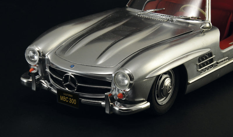 1:16 MERCEDES BENZ 300SL GULLWING – Chris's House