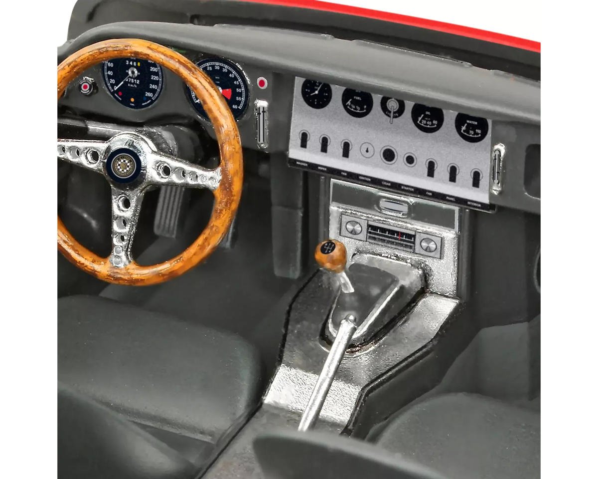 1/24 Jaguar E Type Coupe Plastic Model Kit