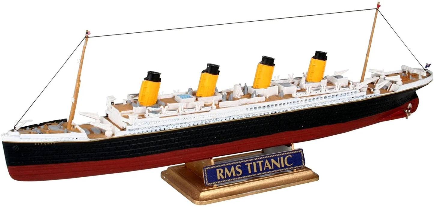 1:1200 R.M.S. Titanic