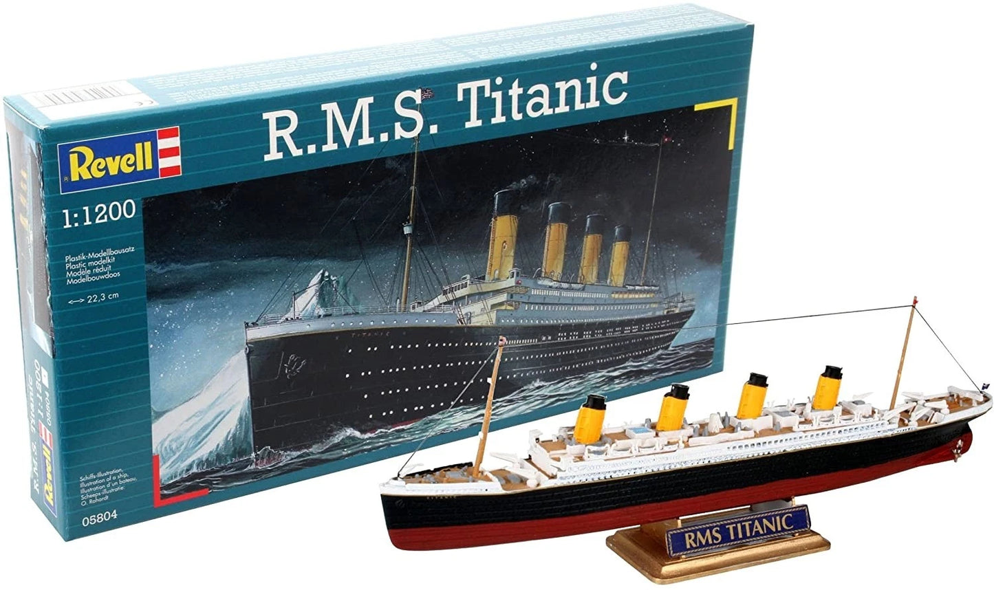 1:1200 R.M.S. Titanic