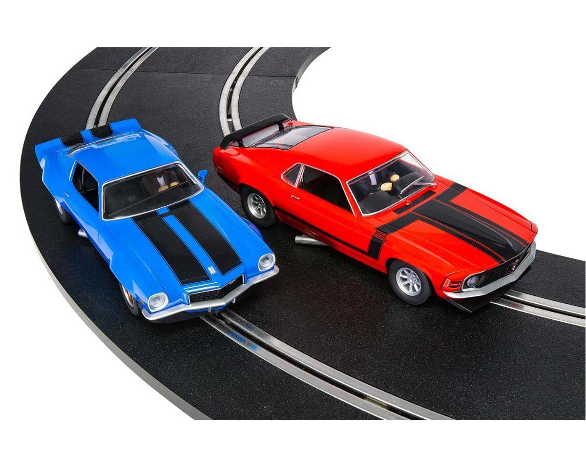 AMERICAN STREET DUEL w/1970s Chevrolet® Camaro™ & Ford® Mustang™ Cars