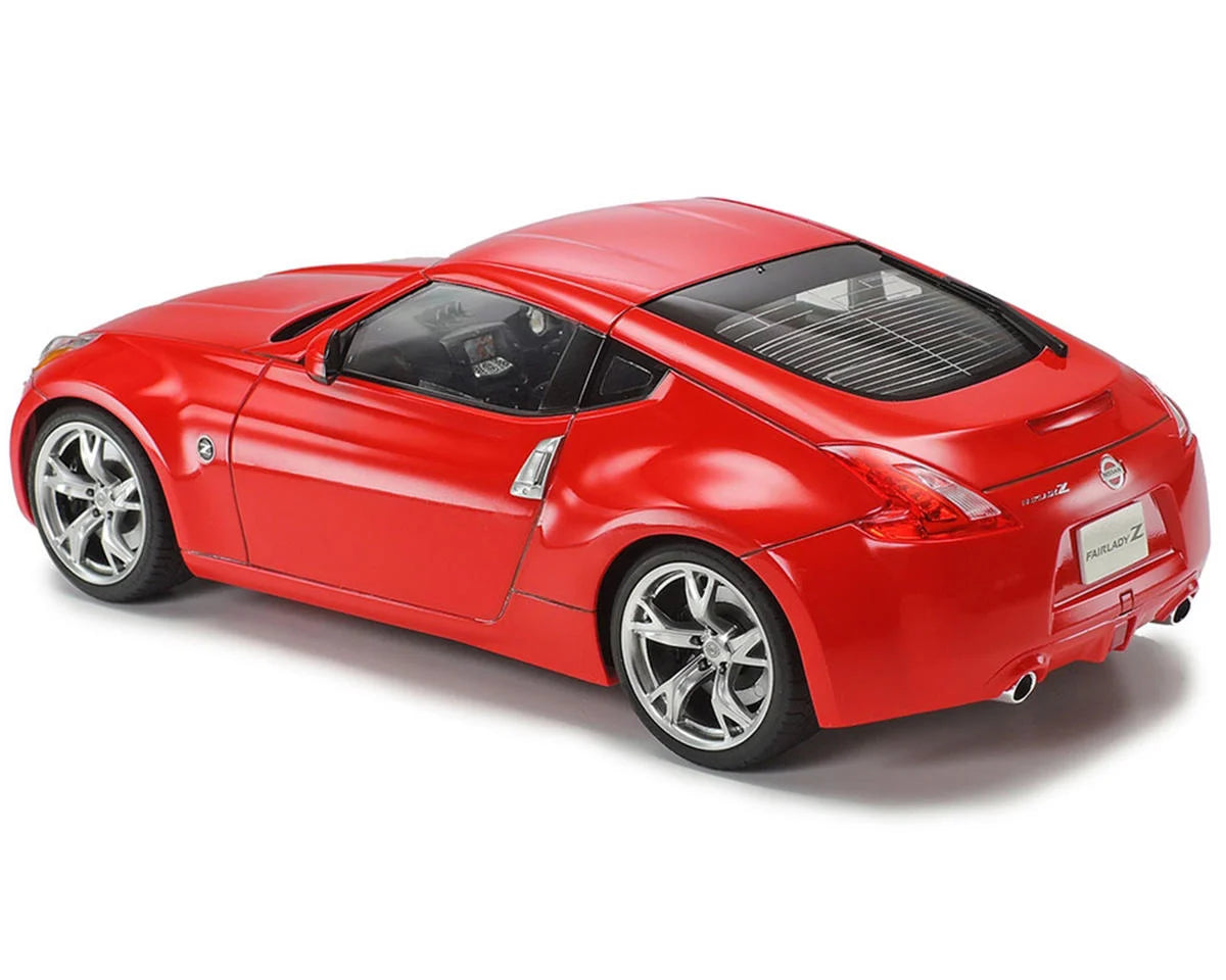 1/24 Nissan 370Z Model Kit