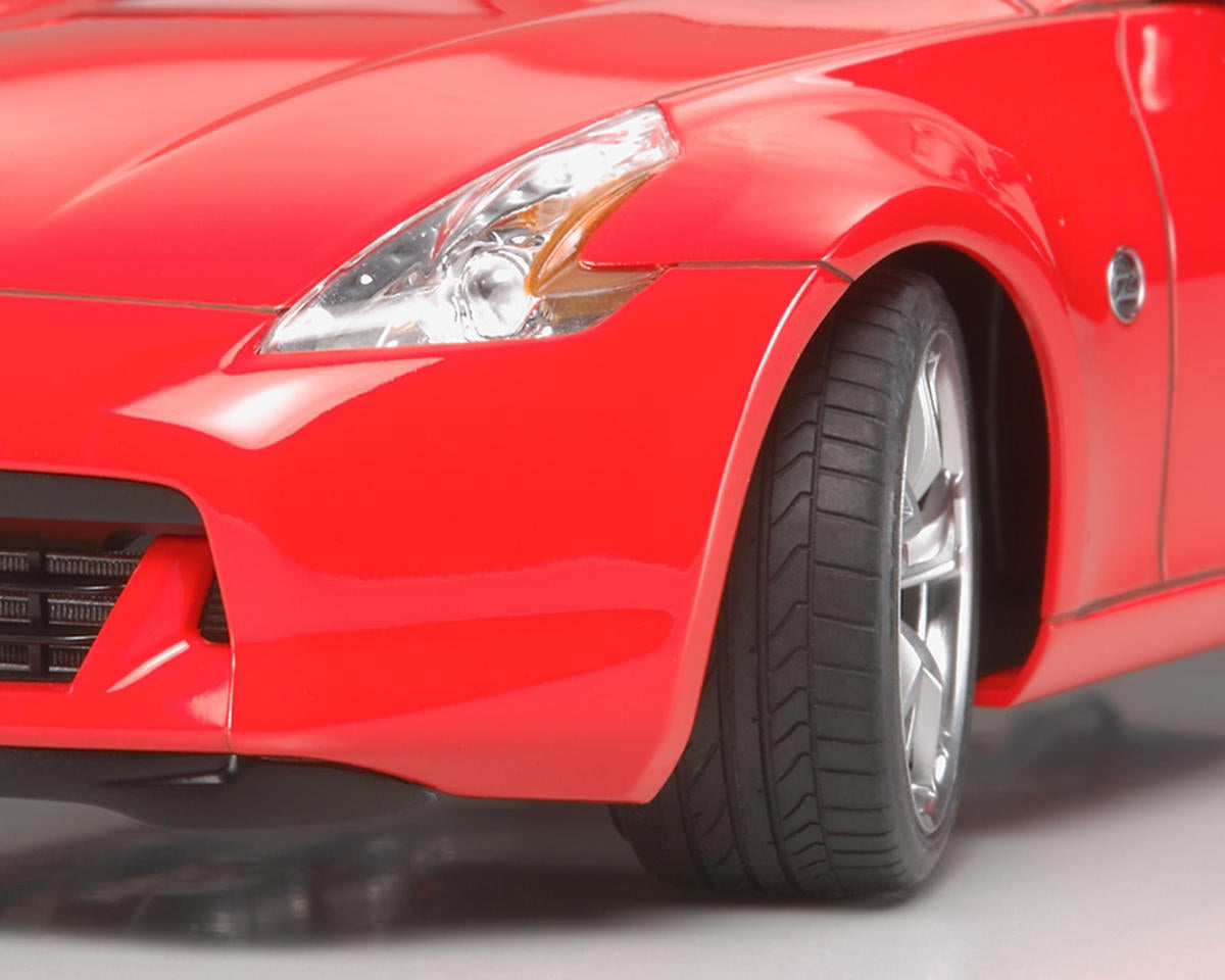 1/24 Nissan 370Z Model Kit
