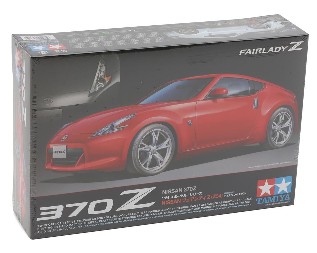 1/24 Nissan 370Z Model Kit
